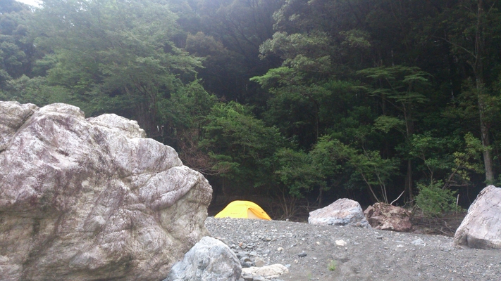 宮川でキャンプ 写真1